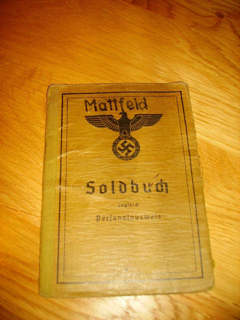 Soldbuch d'un soldat de la Wehrmacht Chlh