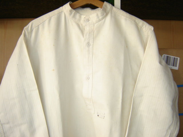 Une chemise d'un RCC Tfoe