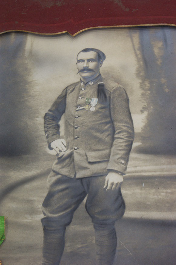 Photo d'un zouave du 8ème régiement 1915-16 Atp6