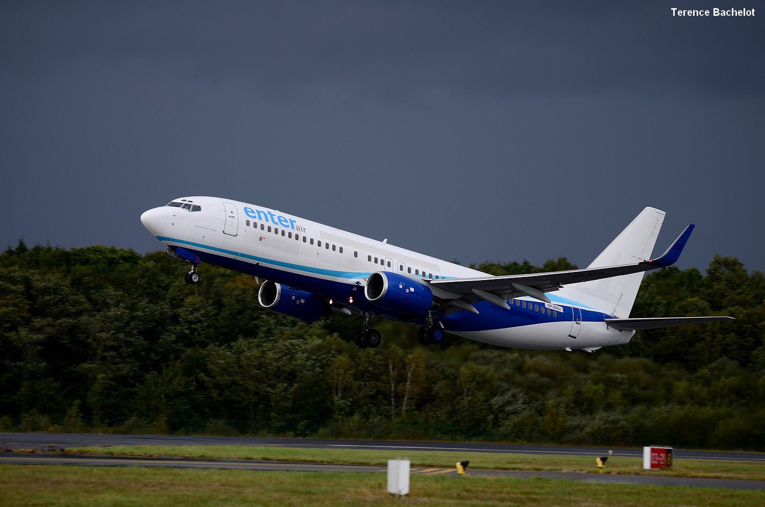 [12/10/2014] Boeing B737-800 (SP-ENU) Enter Air TACV Basic C/S Y8sl