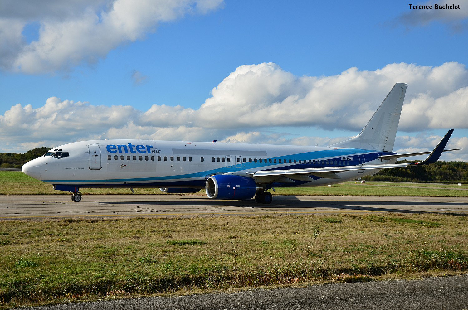 [12/10/2014] Boeing B737-800 (SP-ENU) Enter Air TACV Basic C/S Fdej