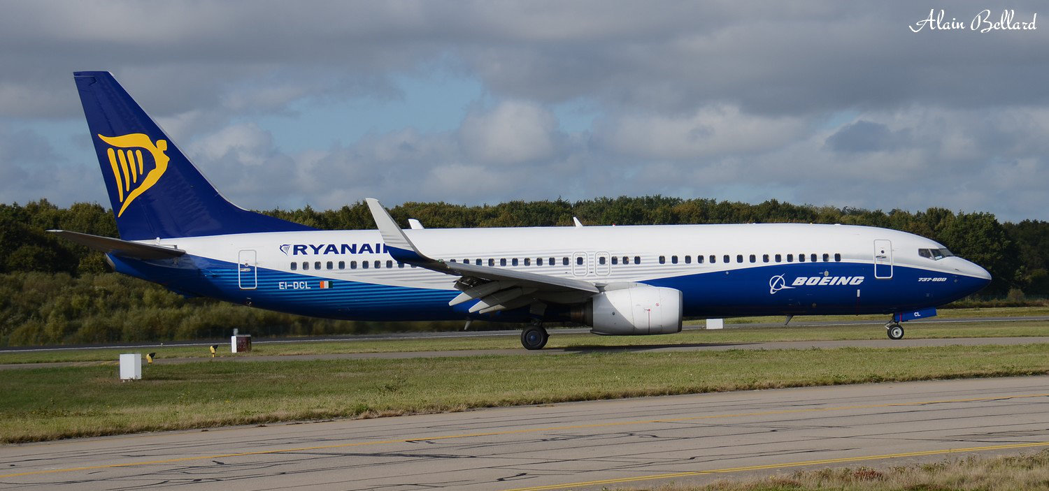 [19/10/2014] Boeing B737-800 (EI-DCL) Ryanair : "Dreamliner n/cs" Uf7k