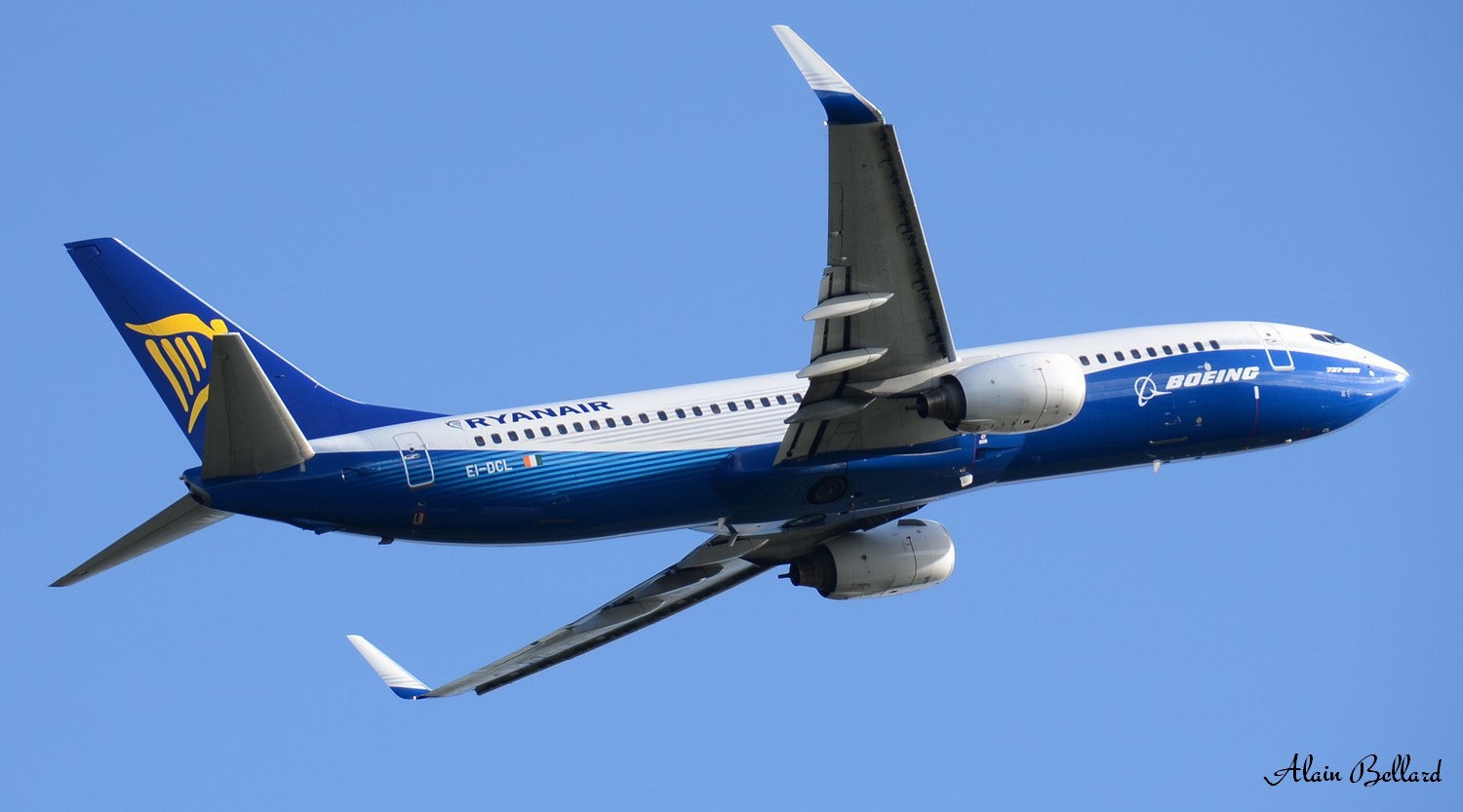 [19/10/2014] Boeing B737-800 (EI-DCL) Ryanair : "Dreamliner n/cs" Yiv2
