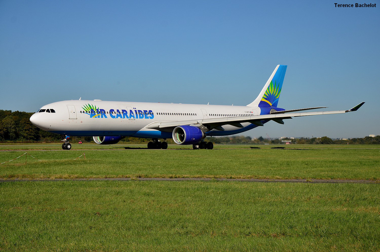 [27/10/2014] Airbus A330-300 ( F-HPTP & F-ORLY) Air Caraïbes Ky6i
