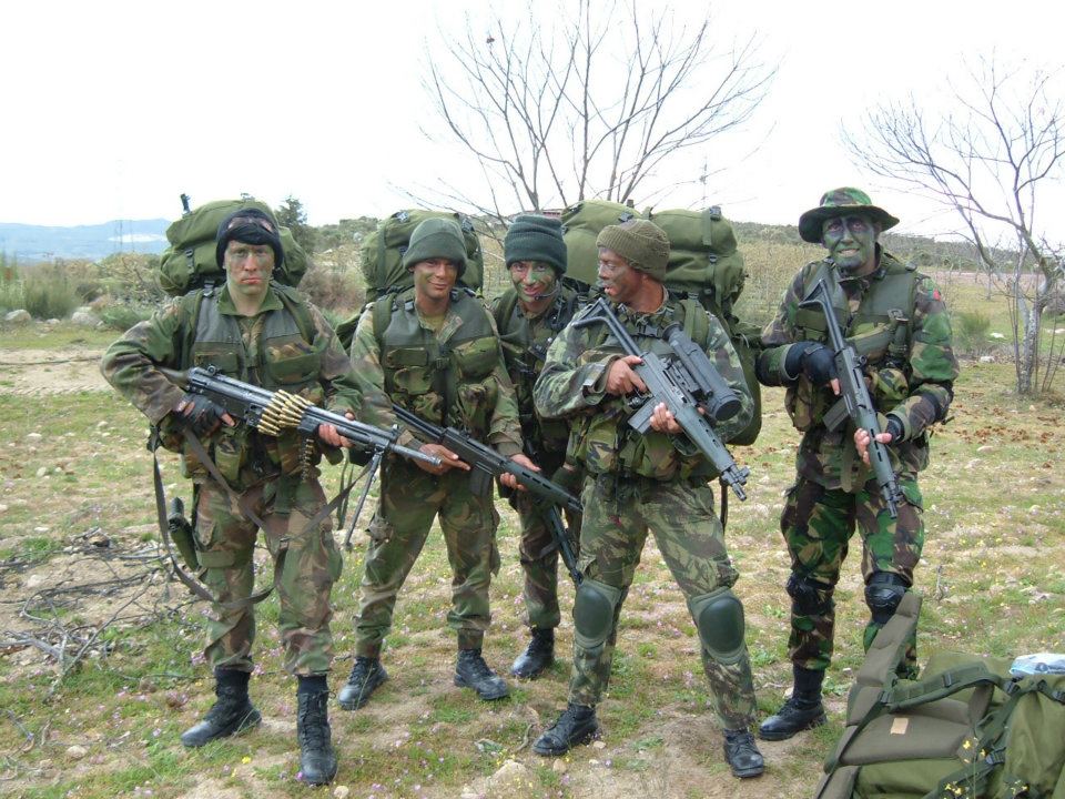 Armée Portugaise Zxw9