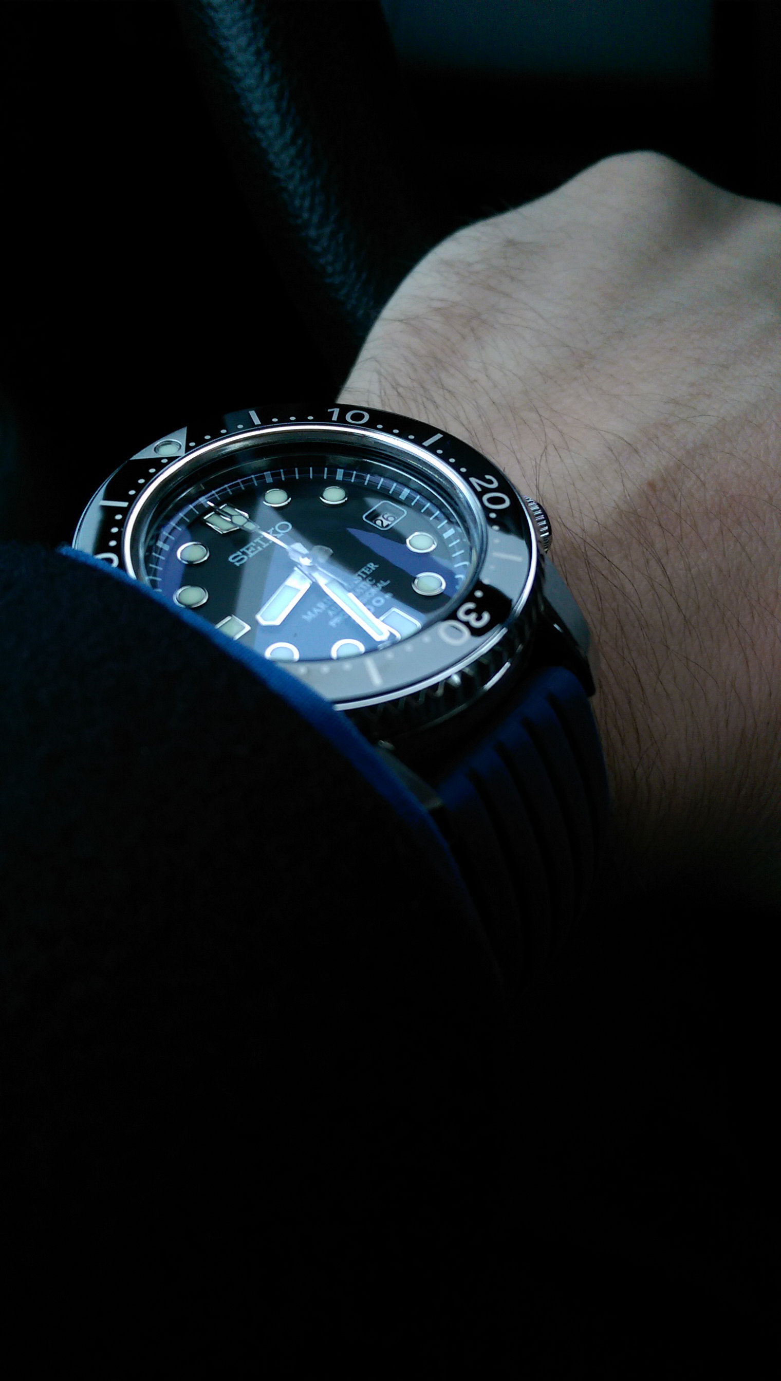 MarineMaster 300 owner's club tome XIV - Page 26 1u0c
