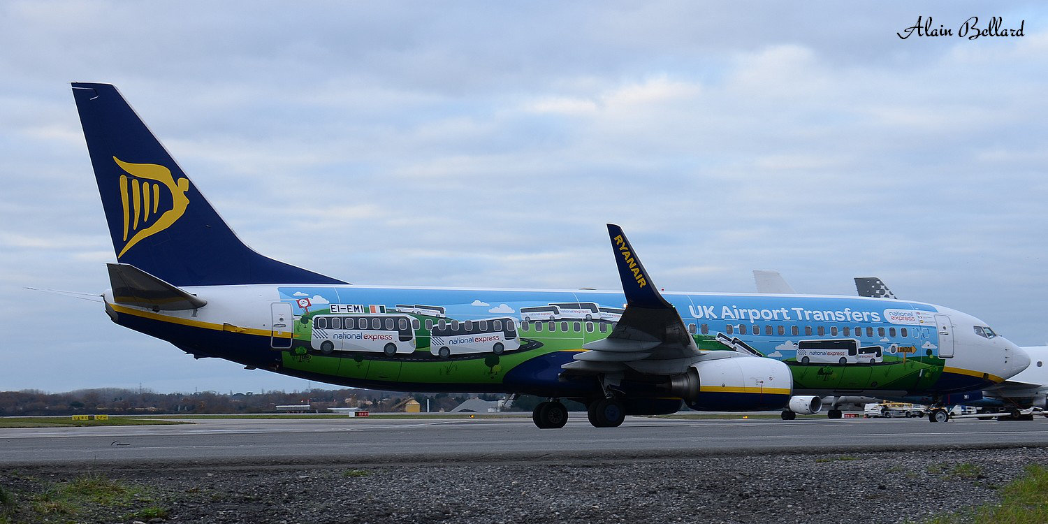  [20/12/2014] 737-800 (EI-EMI) Ryanair livrée National Express Ilq4