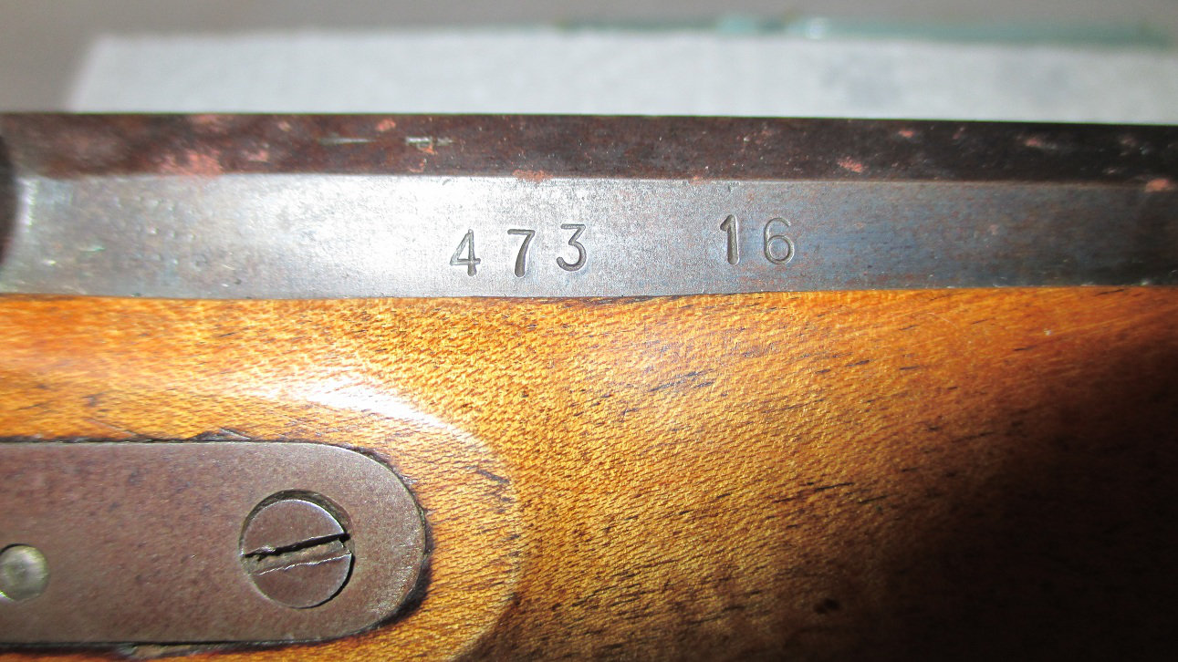   Pistolet à percussion du XIX° siècle. N7me