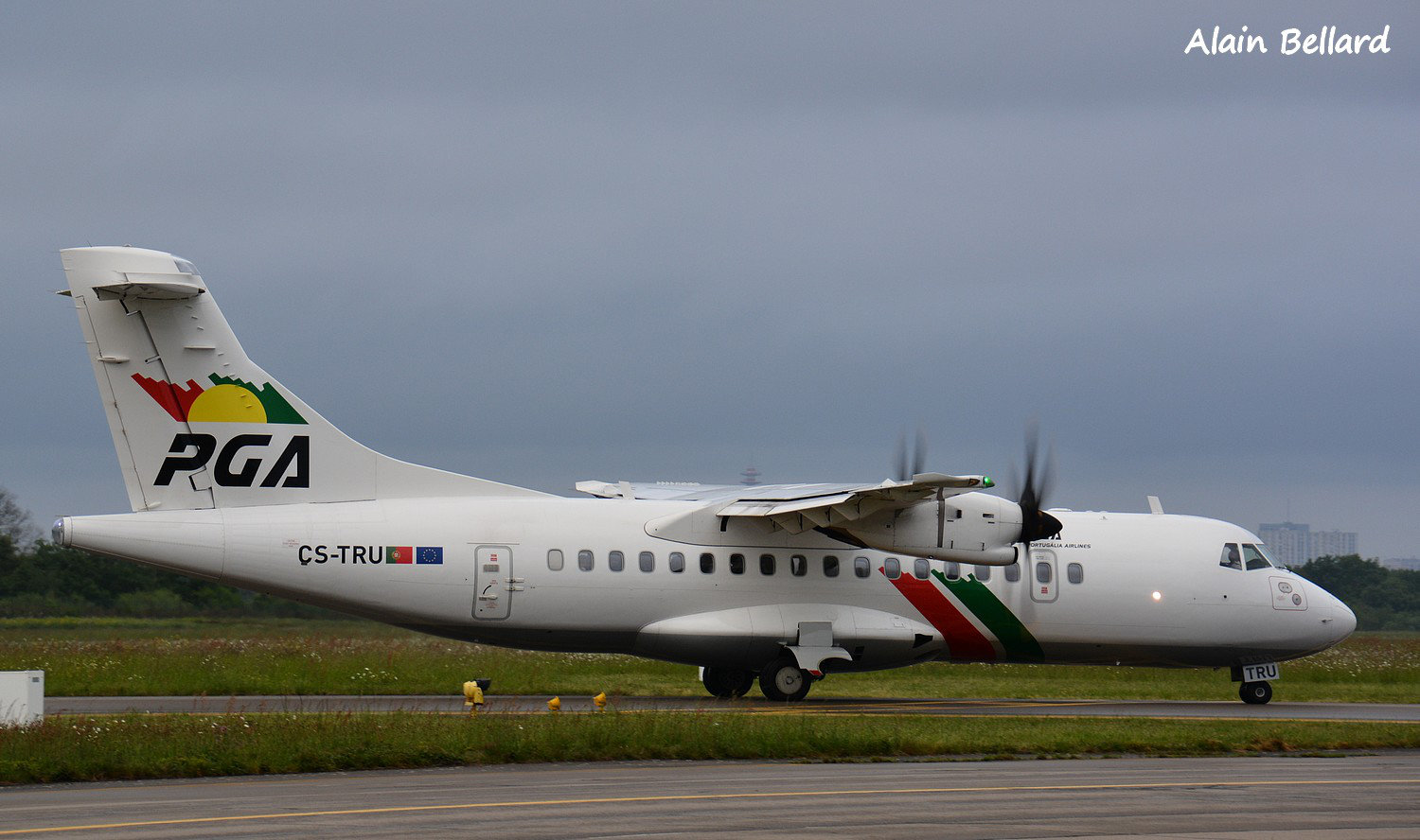 [01/05/2015] ATR 42-600 (CS-TRU) Portugalia Mo54