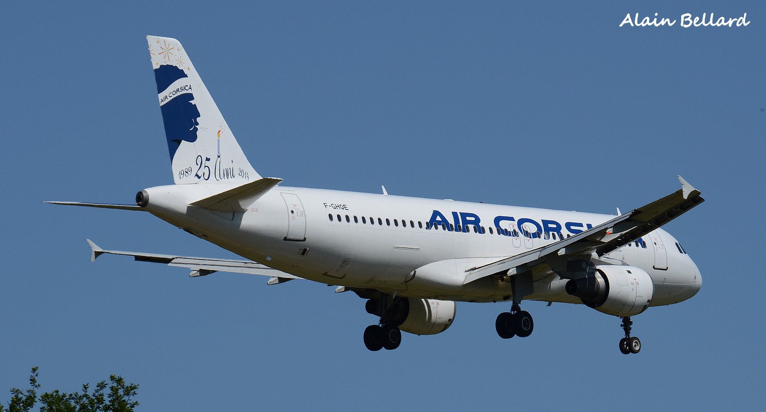 [17/05/2015] Airbus A320 ( F-GHQE ) Air Corsica ( Livrée anniversaire ) 09r8
