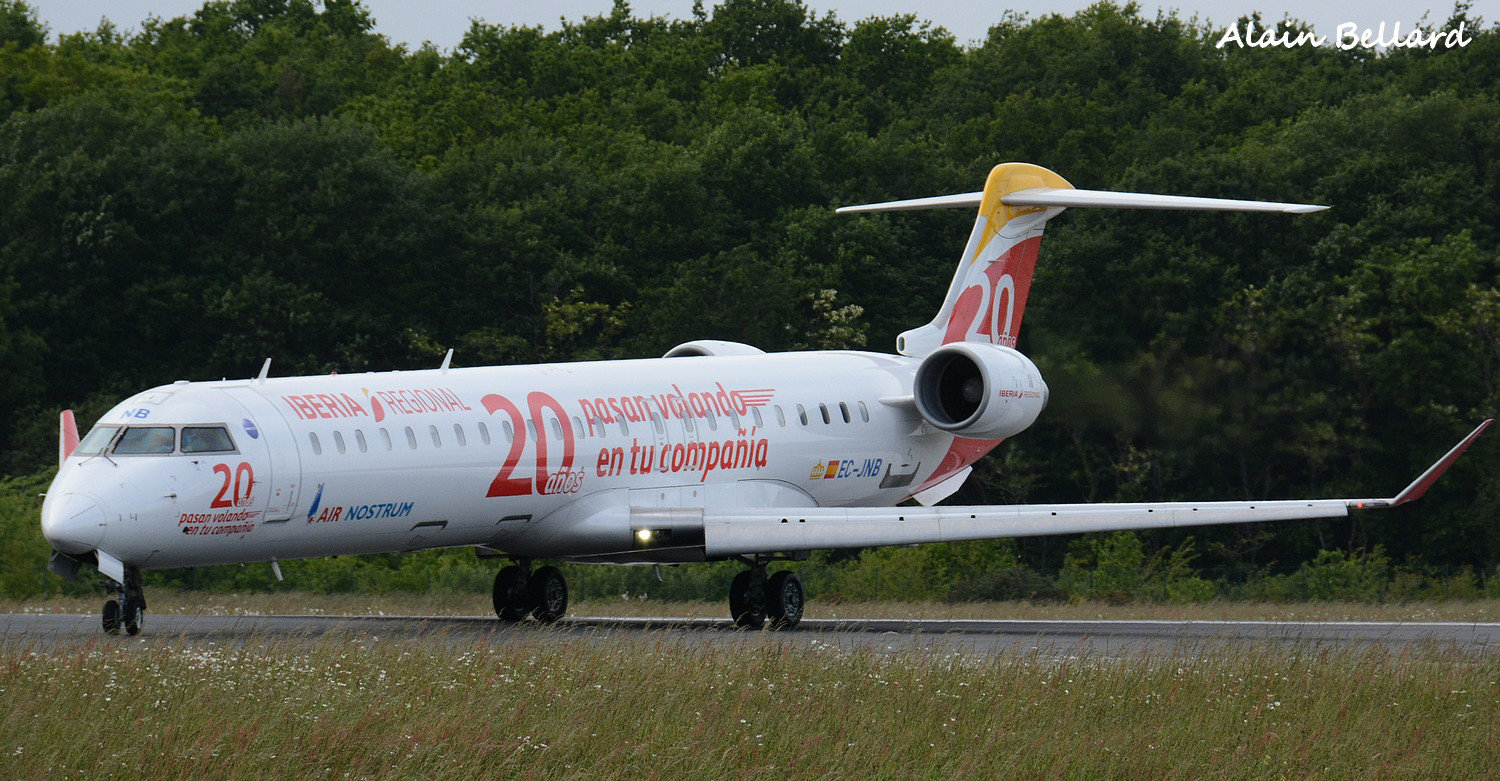 [14/05/2015] Bombardier CRJ900 (EC-JNB) Air Nostrum livrée "20 anos"  Puf5