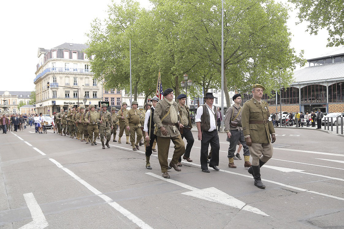 Cérémonie du 8 mai 2015 à Troyes : les photos officielles de la ville de Troyes. G91x