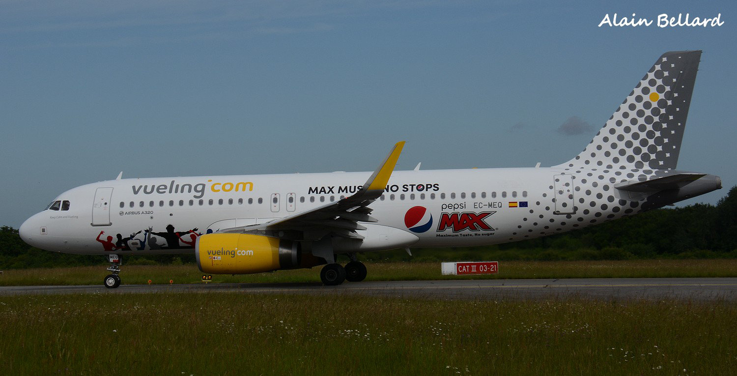 Spotting du 01/06/2015: A320 Vueling  Pepsi MAX c/s Rth9
