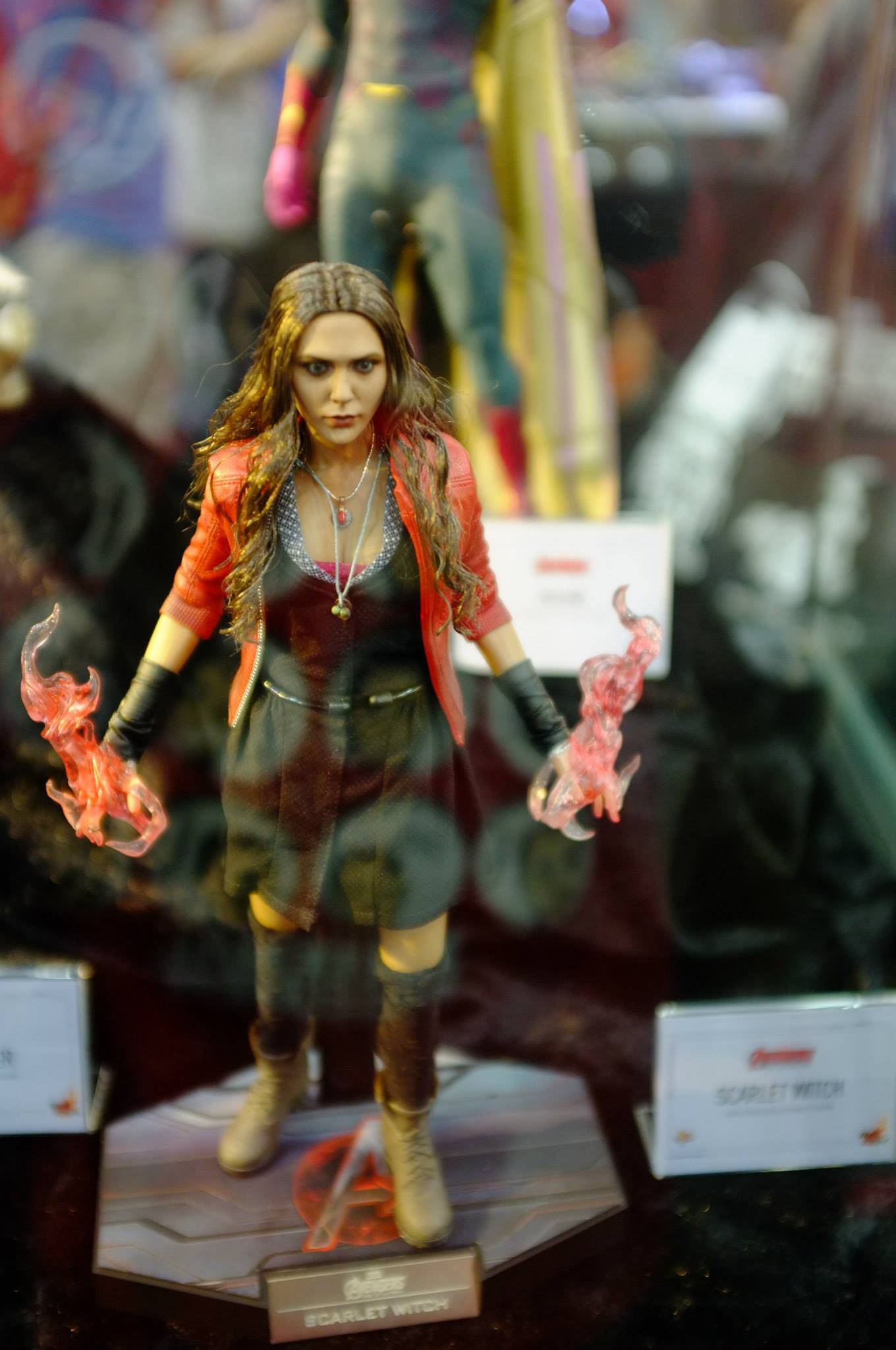 AVENGERS 2 : AGE OF ULTRON - SCARLET WITCH (MMS301) Desk