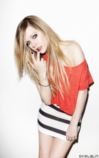 Avril Lavigne - 200*320 Asn4