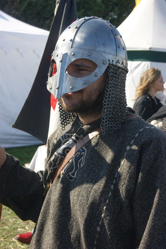 Casque Viking du IXème siècle. Ca1a