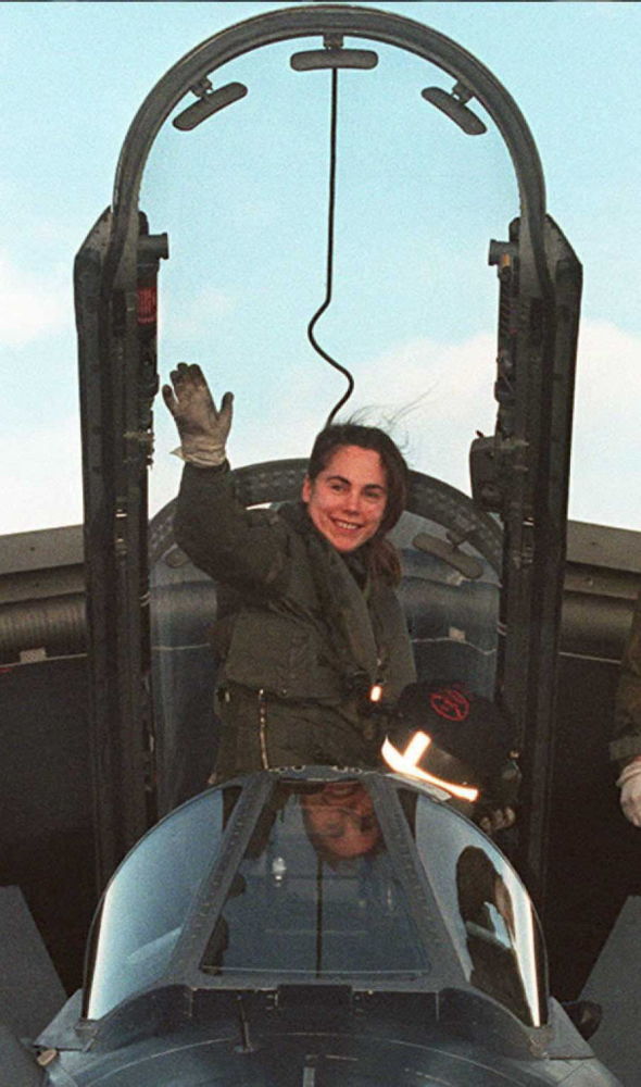 les femmes pilote de chasse 525p