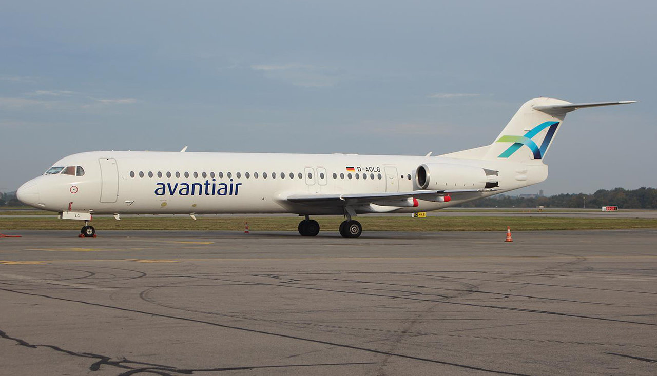 [21/10/2015] Fokker F100 (D-AOLG) Avanti Air Sh6y
