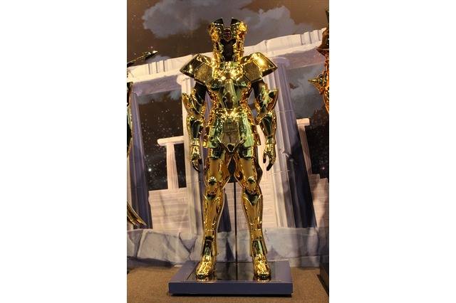 Les Chevaliers d'Ors échelle 1/1 : "Complete Works Of Saint Seiya, 30th Anniversary" 50x2