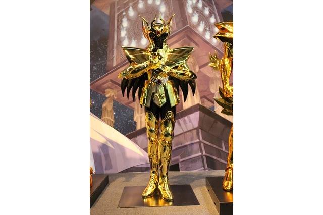 Les Chevaliers d'Ors échelle 1/1 : "Complete Works Of Saint Seiya, 30th Anniversary" R1kd