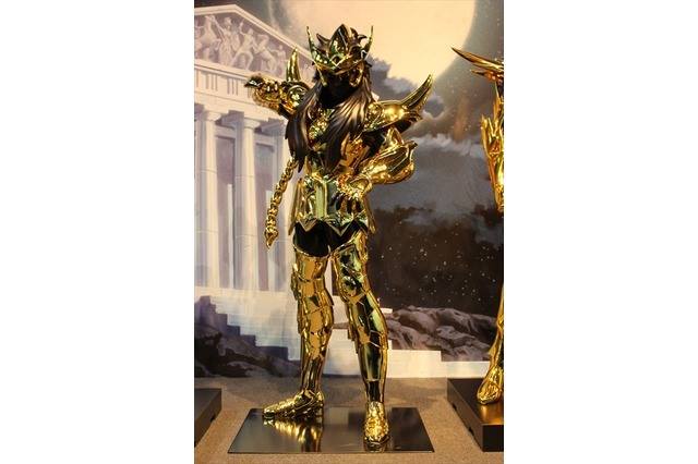 Les Chevaliers d'Ors échelle 1/1 : "Complete Works Of Saint Seiya, 30th Anniversary" Whn5