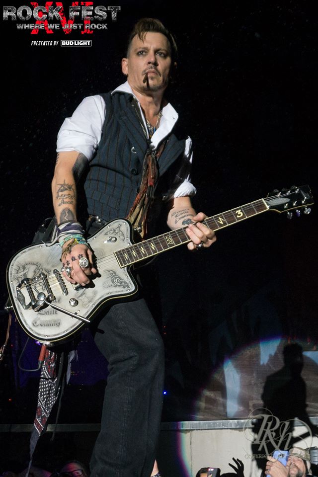 Le groupe Hollywood Vampires . - Page 10 Ykl8