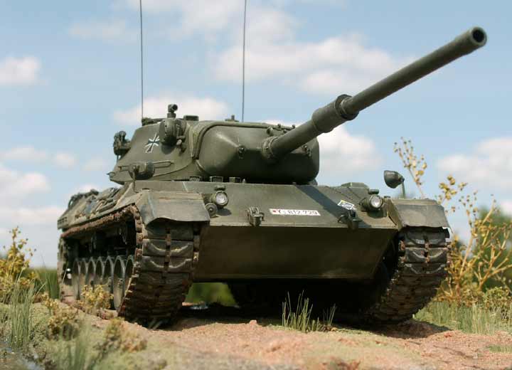 Le Leopard 1 Uyea