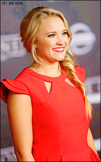 Emily Osment Hjup