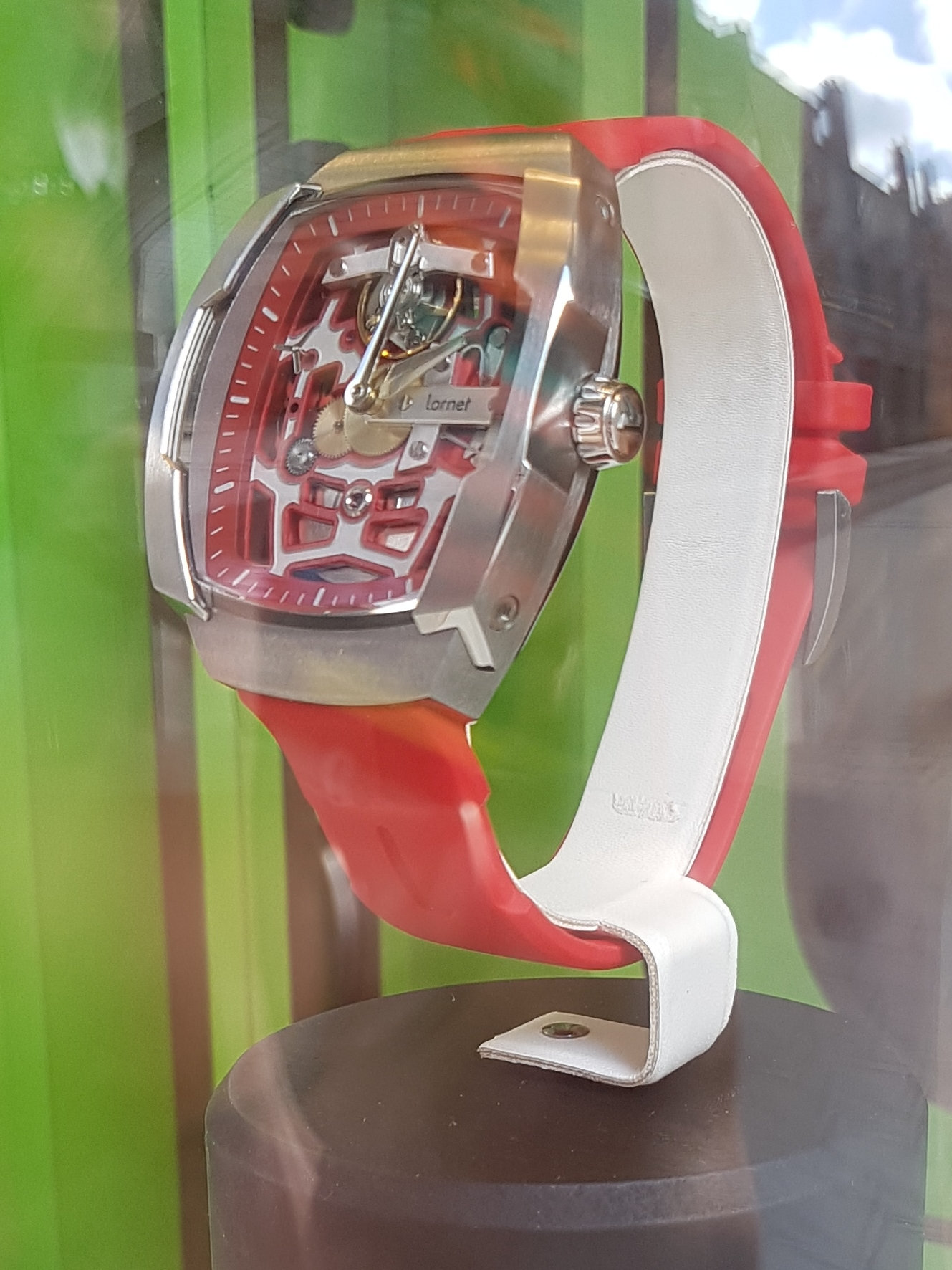 Lornet, une nouvelle marque de montres (mécaniques) fabriquées dans le Doubs - Page 13 Pv1s