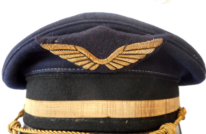 Calot de Capitaine Armée de l'Air française avec insignes