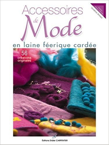 Accessoires de Mode en laine féerique cardée