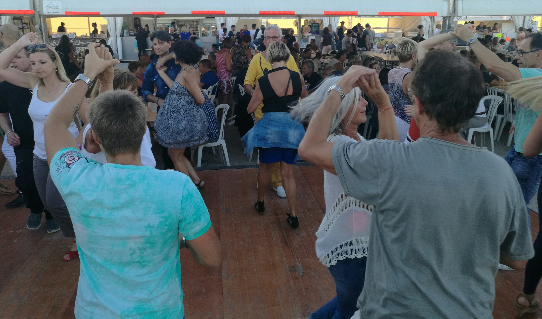 Initiation bachata gratuite + bal cubain gratuit plein air