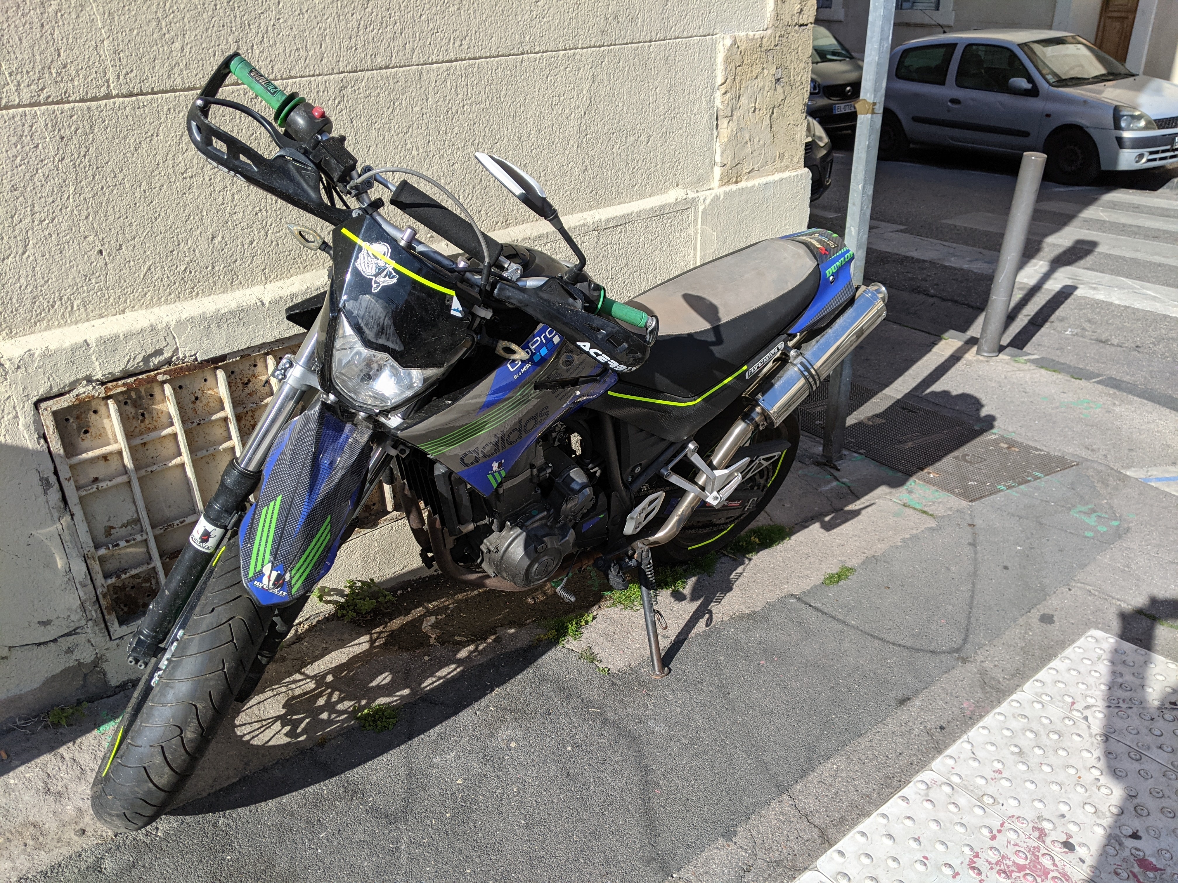 moto abandonnée/volée retrouvée à Marseille Tjzy
