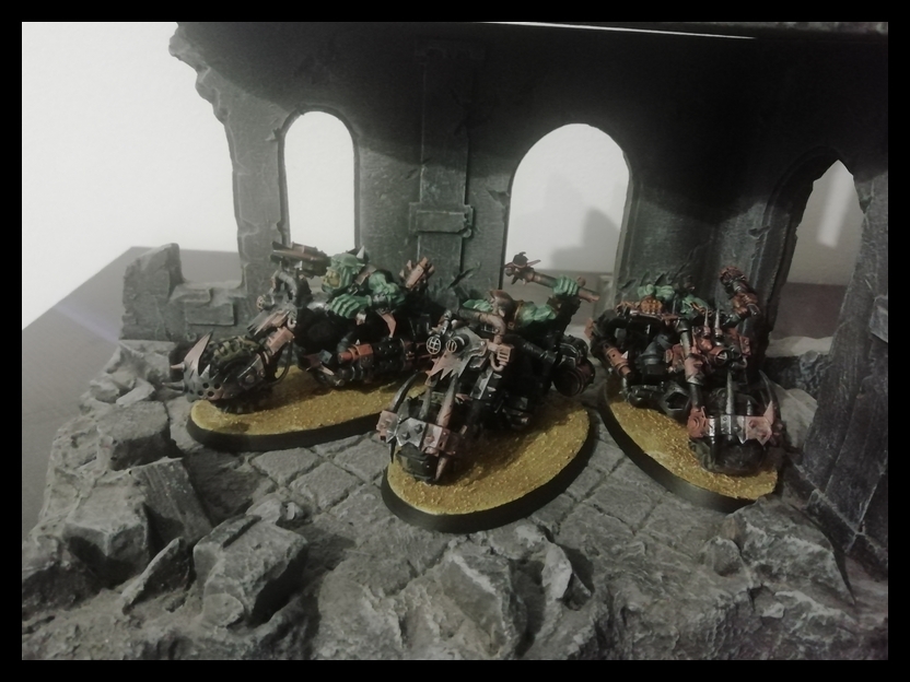 [FINI][Yume / ORKS] 3 Warbikers 85pts  Ow0d
