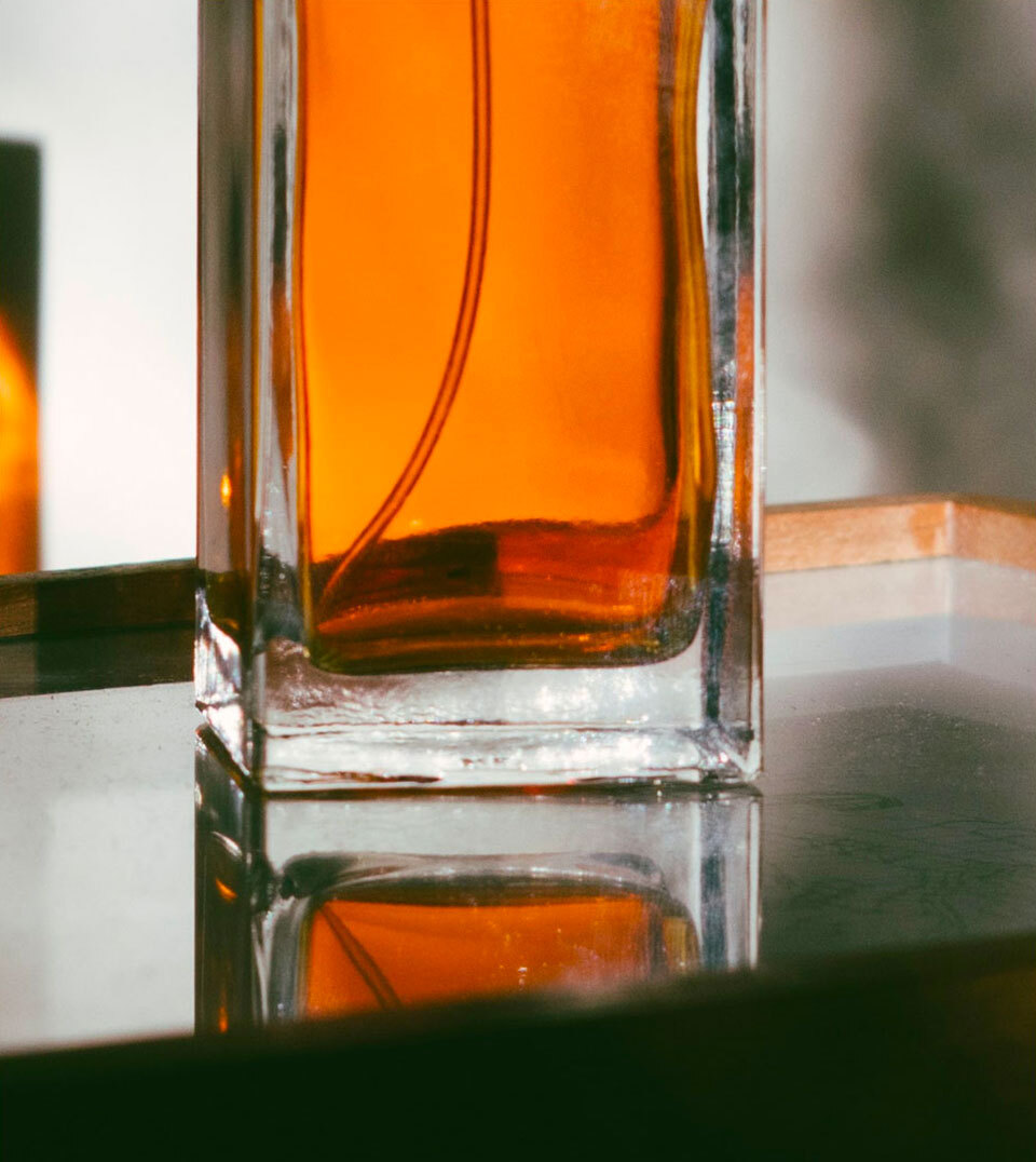 Flacon de parfum de la Marque KOSUI INTENSE