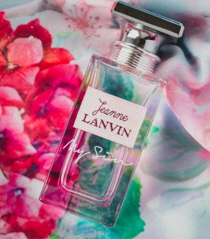 Flacon de parfum de la Marque KOSUI LANVIN