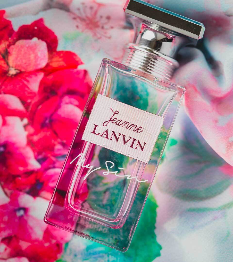 Flacon de parfum de la Marque KOSUI LANVIN