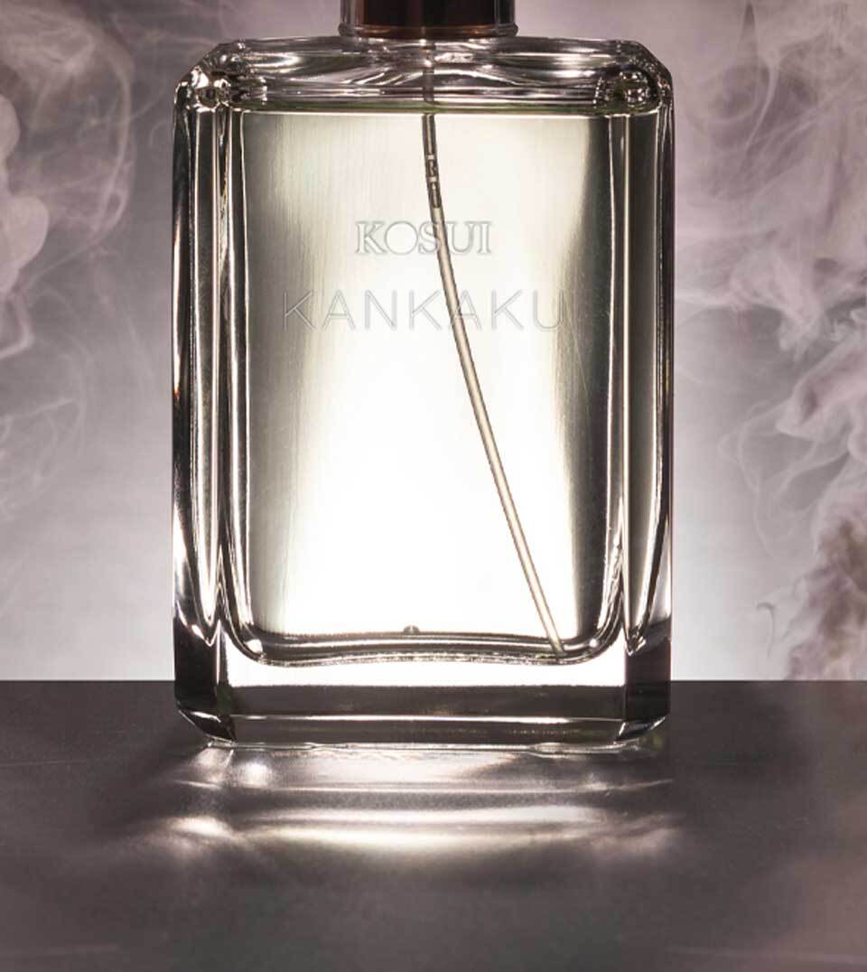 Flacon de parfum de la Marque KOSUI KANKAKU