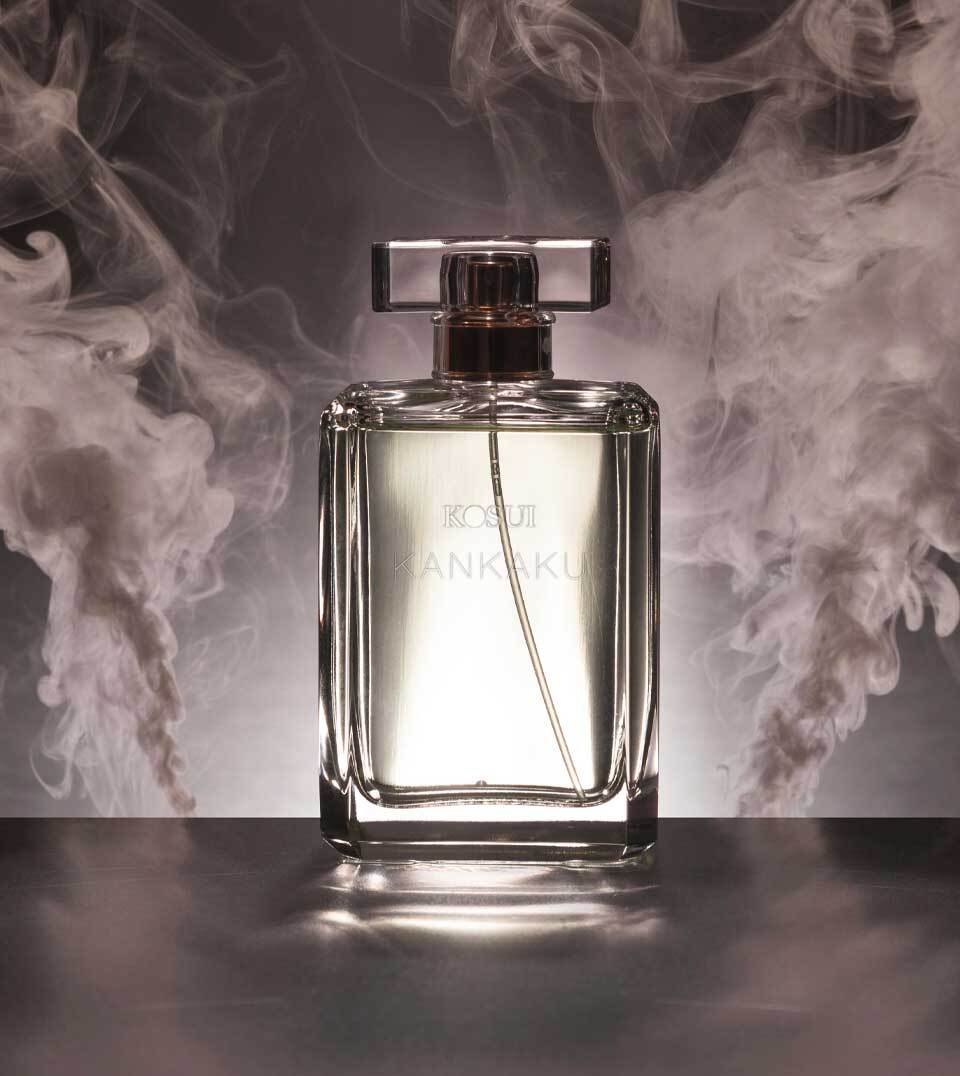 Flacon de parfum de la Marque KOSUI KANKAKU