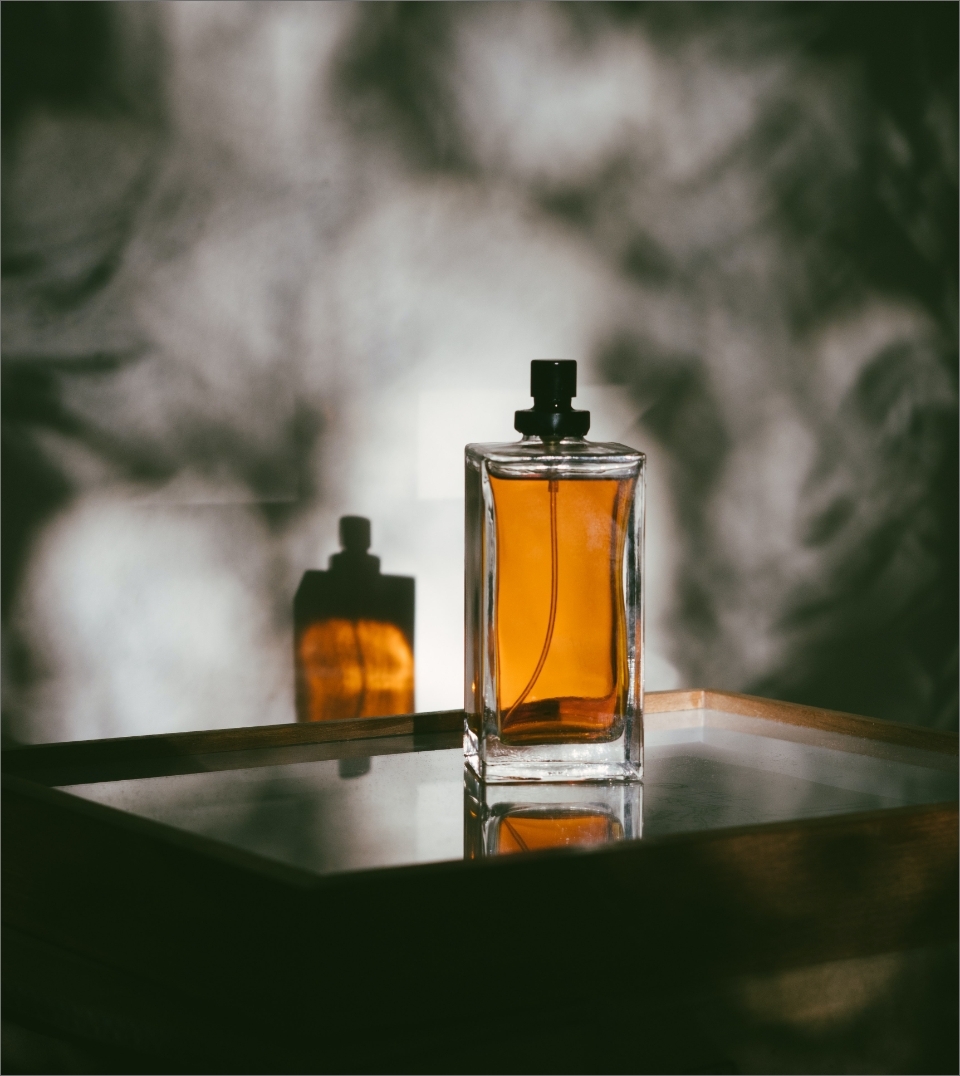 Flacon de parfum de la Marque KOSUI INTENSE