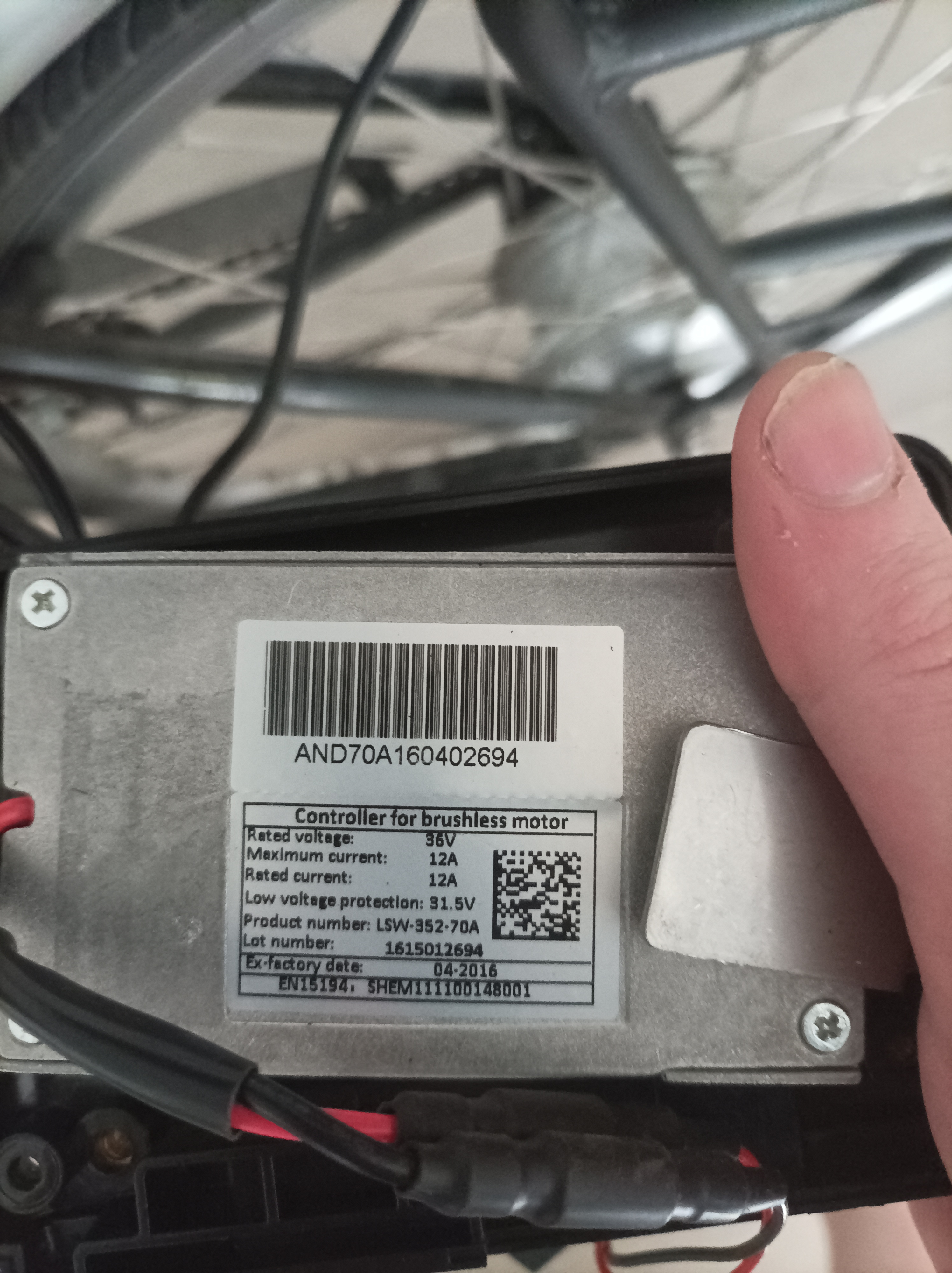 Accélérateur gâchette au pouce pour vélo électrique avec connecteur Julet