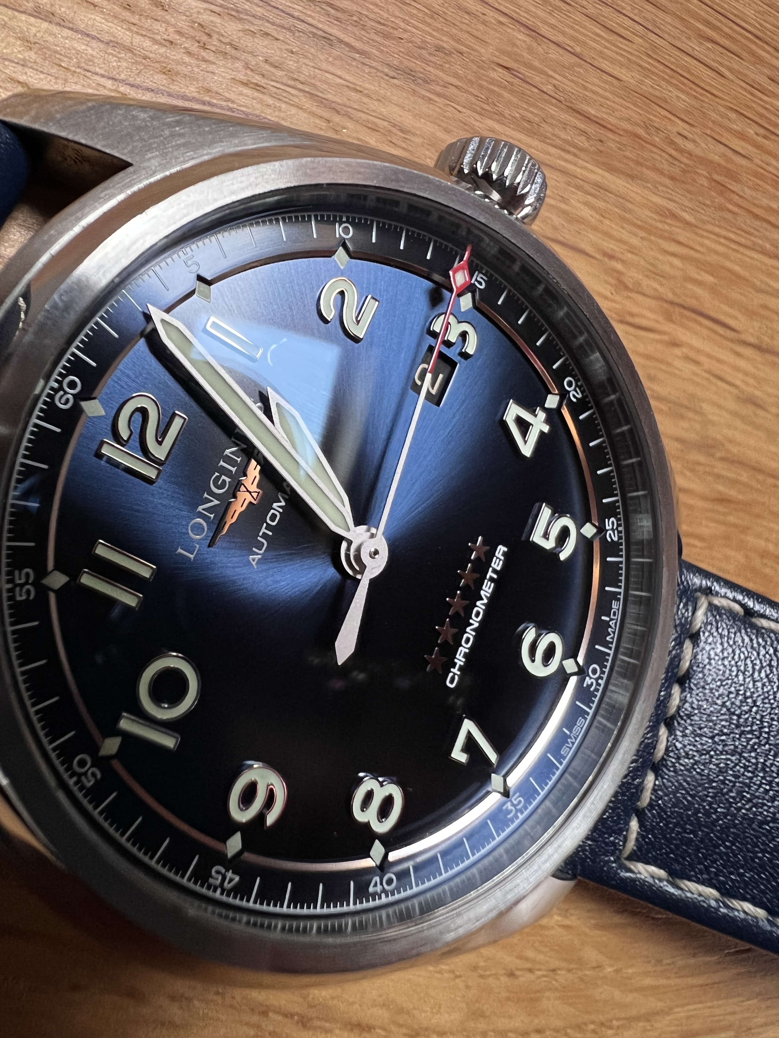 Au sujet du traitement anti-reflets externe de vos montres. - Page 3 49bd