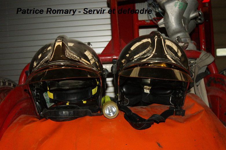 Casque de sapeurs pompiers modèle F1. 1194324588